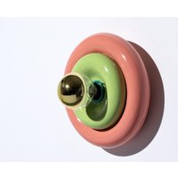 Keramik Wandleuchte, Handgefertigte Runde Wandlampe, Bunte Wandlampe von NoaRazerStudio