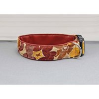 Hundehalsband Mit Blumen, Beige Und Gelb, Geblümt, Kunstleder in Braun, Retro, Herbst, Hund, Halsband von NoahMeetsScottiePets