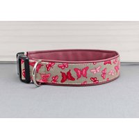 Hundehalsband Mit Schmetterlingen, Rosa Und Beige, Kunstleder in Altrosa von NoahMeetsScottiePets