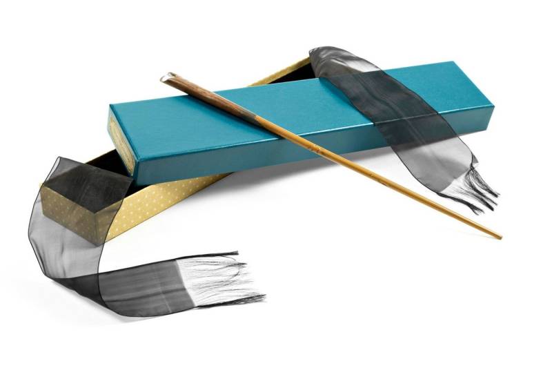 Noble Collection Dekofigur Phantastische Tierwesen Zauberstab Newt Scamander (1 St), originalgetreue Nachbildung von Noble Collection