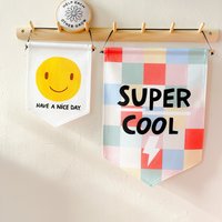 Super Coole Patchwork Girlande in Frühlingsfarben Kinderzimmer Banner | Spielzimmer Wandfahne von NoodledollNelly