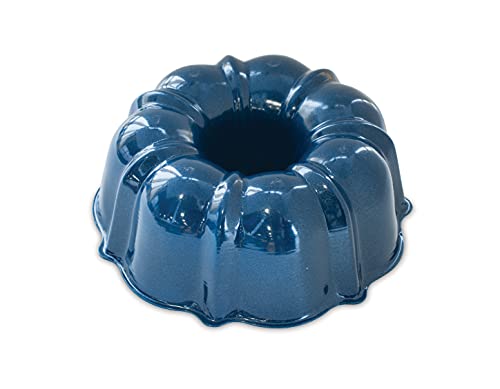 Nordic Ware Formed Bundt Pan, 6-Cup, Navy von Nordic Ware