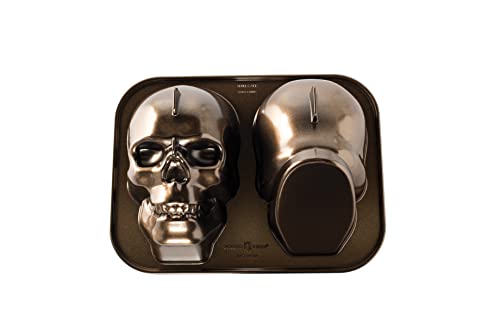 Nordic Ware Haunted Skull Kuchenform, 3D Aluminiumguss Gugelhupfform Gugelhupfform mit Totenkopf-Muster, Premium Kuchenform Made in The USA, Farbe: Bronze, 88448 von Nordic Ware