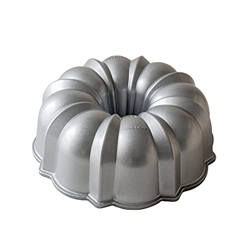 Nordic Ware Original Bundt, 12 Tassen, silber von Nordic Ware