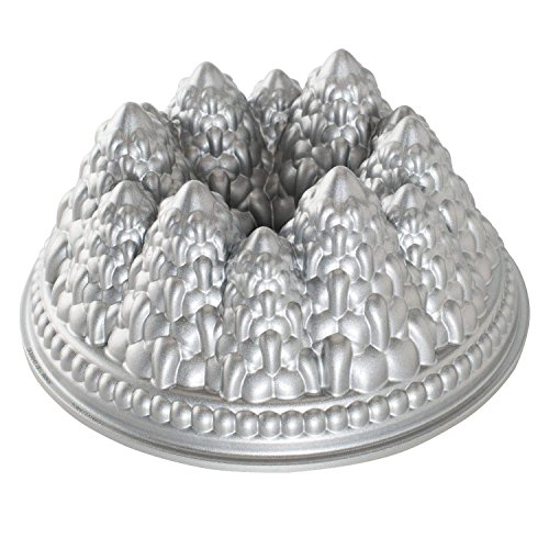 Nordic Ware 89737 - Backform, Kuchenform - Weihnachtsbackform - Tannenbäume, Winterwald - Aluminiumguss, 2,2l Nordic Ware 89737 - Backform, Kuchenform - Weihnachtsbackform - Tannenbäume, Winterwald - Aluminiumguss, 2,2l von Nordic Ware