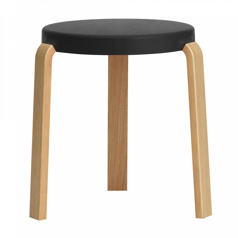 Normann Copenhagen - Tap Hocker Gestell Eiche - schwarz/Sitzfläche PU-Schaum/Gestell Eichenfurnier/H 43cm / Ø 41cm von Normann Copenhagen