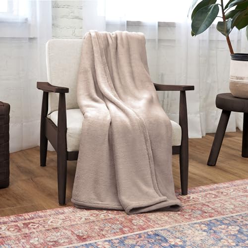 Northwest Ashford Home Essentials Kuscheldecke aus Kunstfell, Warmwell, 152,4 x 203,2 cm, Moonlight Taupe von Northwest
