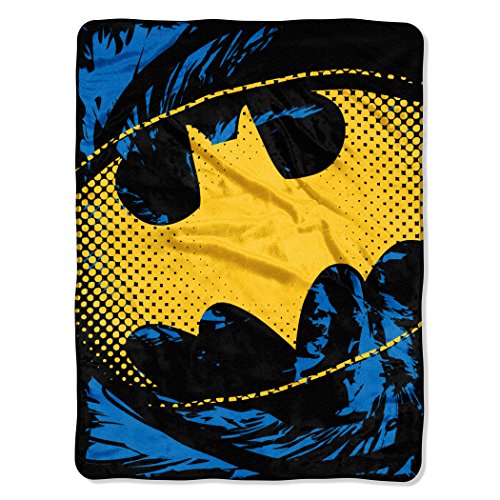 Northwest DC Comics Batman, Ripped Shield Micro Raschel Überwurfdecke, 116,8 x 152,4 cm, Mehrfarbig, 1 Stück von Northwest