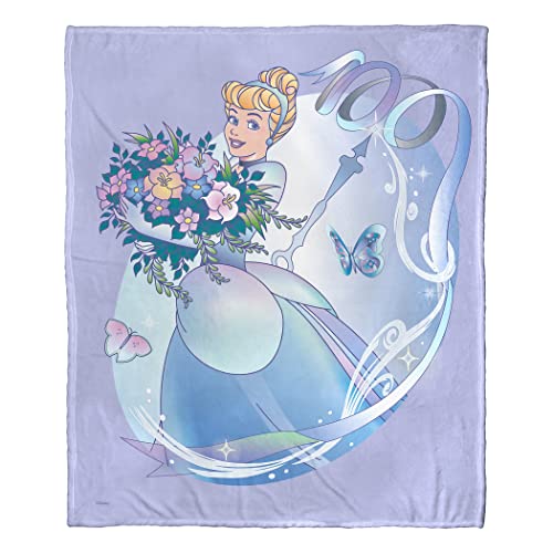 Northwest Disney 100 Silk Touch Überwurfdecke, 127 x 152,4 cm, Celebration Cinderella von Northwest