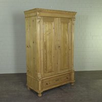 24035 Schrank Kleiderschrank Gründerzeit 1880 Massiv Kiefer Antik 24035 Schrank Kleiderschrank Gründerzeit 1880 Massiv Kiefer Antik von Nostalgiepalast