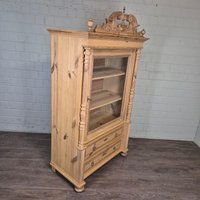 26433 Vitrine Geschirrschrank Gründerzeit 1880 Massiv Kiefer Antik 26433 Vitrine Geschirrschrank Gründerzeit 1880 Massiv Kiefer Antik von Nostalgiepalast