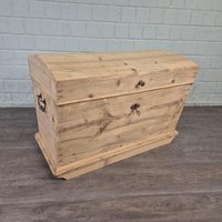 26841 Truhe Gründerzeit 1880 Massiv Kiefer Antik von Nostalgiepalast