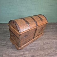 27098 Truhe Barock 1733 Massiv Eiche Antik 27098 Truhe Barock 1733 Massiv Eiche Antik von Nostalgiepalast