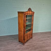27417 Geschirrschrank Vitrine Biedermeier 1860 Nussbaum Furniert Antik von Nostalgiepalast