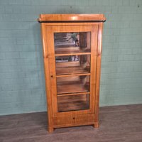 27527 Vitrine Geschirrschrank Biedermeier 1850 Kirschbaum Furniert Antik von Nostalgiepalast