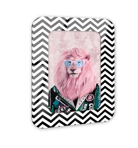 Lion Pop Star Maximalist Wall Art – Schwarz & Weiß abgerundeter Acryl-Wandrahmen, 25,4 x 38,1 cm – skulpturelle dimensionale Wandkunst – Modern Decor von NOTORIART Lion Pop Star Maximalist Wall Art – Schwarz & Weiß abgerundeter Acryl-Wandrahmen, 25,4 x 38,1 cm – skulpturelle dimensionale Wandkunst – Modern Decor von NOTORIART von NotoriArt