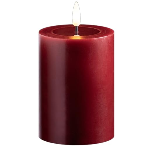 Kleine LED Stumpenkerze mit Timer rot 7,5cm ø, 10cm H, Echtwachspiegel ON/OFF-Timer 6H, 2 AA Batterien nötig LED Echtwachskerze mit Flackereffekt flammenlose Stumpenkerze LED Kerze schmal und klein von Novaliv