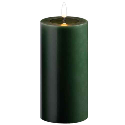 Novaliv Große LED Stumpenkerze mit Timer grün 7,5cm ø 15cm Höhe - 2 AA Batterien nötig LED Echtwachskerze mit Flackereffekt flammenlose Stumpenkerze - LED Kerze groß Weihnachtsbeleuchtung von Novaliv