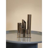 Röhrenförmige Minivase Im Joe Colombo Stil/Space Age Vase Chromvase Vintage 70Er Jahre Röhrenförmige Minivase Im Joe Colombo Stil/Space Age Vase Chromvase Vintage 70Er Jahre von Novecento900Italia