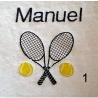 Besticktes Handtuch Tennisschläger Und Name Besticktes Handtuch Tennisschläger Und Name von Nowodesign