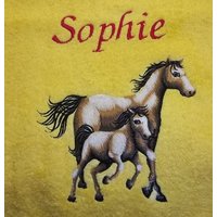 Handtuch Mit Pferd Fohlen Bestickt Handtuch Mit Pferd Fohlen Bestickt von Nowodesign