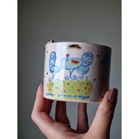 Handgemachte Keramiktasse Sommernachtslandschaft, 24K Gold Details von NoxCeramicAtelier