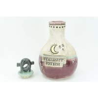 Keramik Handgemachte Stardust Potion Vase, Dekorative Zaubertrank Geeky Geschenk von NukaClay