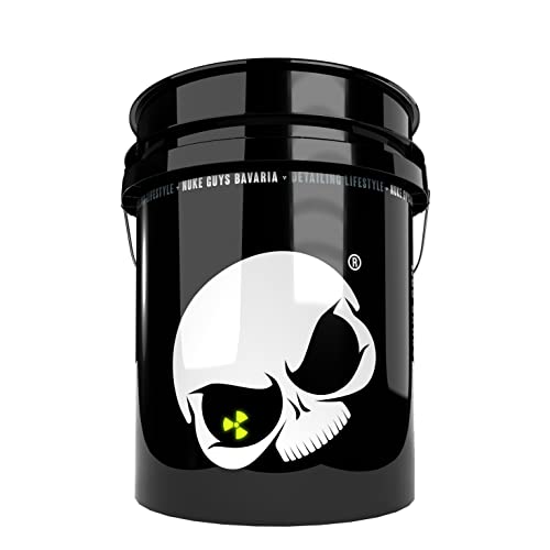 Nuke Guys Car Wash Bucket White Skull Edition - Auto Wascheimer mit 5 US Gallonen (ca. 20 Liter) - Autowascheimer für die schonende Autowäsche/Motorradwäsche von Nuke Guys