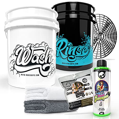 Nuke Guys professionelles Auto Waschset für die optimale Handwäsche: Wash Eimer + Rinse Eimer 5GAL + Grit Guard Schmutzeinsatz + NukeGuys Thick Shampoo 500ml + Towel Twins Mikrofasertücher 2er Pack Nuke Guys professionelles Auto Waschset für die optimale Handwäsche: Wash Eimer + Rinse Eimer 5GAL + Grit Guard Schmutzeinsatz + NukeGuys Thick Shampoo 500ml + Towel Twins Mikrofasertücher 2er Pack von Nuke Guys