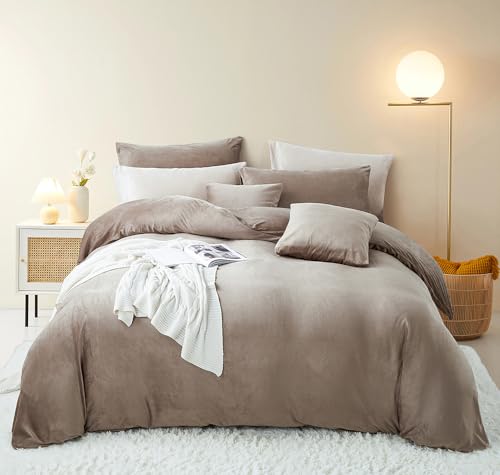 Nyescasa Winter Plüsch Bettwäsche 135x200 4Teilig Coral Fleece Flauschig Flanell Khaki Wendebettwäsche Cashmere Touch 2 Bettbezug mit Reißverschluss und 2 Kissenbezug 80x80cm Warme Deckenbezug Nyescasa Winter Plüsch Bettwäsche 135x200 4Teilig Coral Fleece Flauschig Flanell Khaki Wendebettwäsche Cashmere Touch 2 Bettbezug mit Reißverschluss und 2 Kissenbezug 80x80cm Warme Deckenbezug von Nyescasa