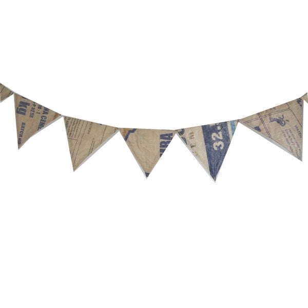 Nyuzi Blackwhite Wimpelkette | Upcycling aus alten Zementsäcken von Nyuzi Blackwhite