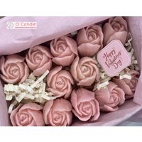 Bouquet Kerze | Vorschlag Blumenkerze Rote Rose Erdbeerkerze Pfingstrose Valentinstag Geschenkideen Personalisiertes Geschenk von OCandleStudio