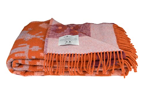 ÖJBRO VANTFABRIK "Fästfolk Estelle&Esbjörn gewebte Wolldecke mit Fransen 130x220 cm orange pink 100% Merinowolle Strick-Plaid Tagesdecke Quilt warm weich - Hergestellt in Schweden von ÖJBRO VANTFABRIK