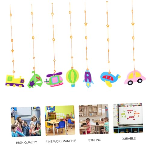 OFFIGAM 7 Stück Kindergarten Deckenhänger Teiliges Set aus Filz Bunte Fahrzeug Motive Umweltfreundliche Sichere Klassenzimmer Dekoration Aufhängestreifen und Klebestick Vielseitig für Wand von OFFIGAM