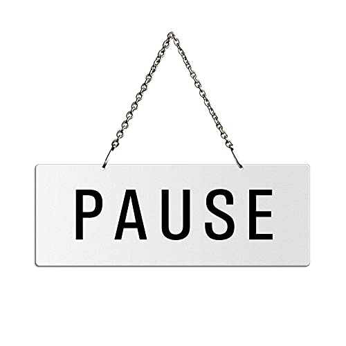 Hängeschild Pause 175x65 mm Aluminium beidseitig weiß lackiert Text einseitig Metallkette mit Karabinerhaken Format 31017-W von OFFORM DESIGN