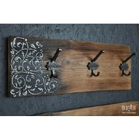 Loft Wandaufhänger Aus Brettern Des 19. Jahrhunderts von OLDTREEdesign