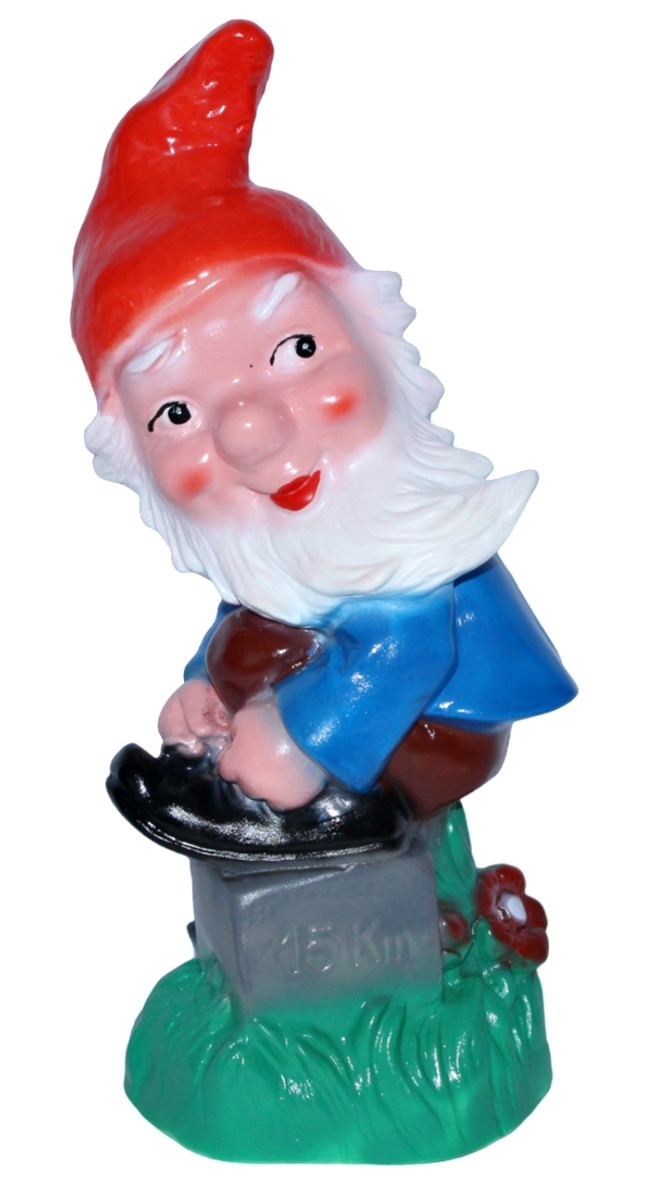 Gartenzwerg stehend auf Kilometer-Stein Figur Zwerg H 27 cm Gartenfigur aus Kunststoff von OM