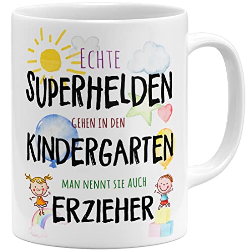 OM3® Erzieher Superheld Tasse mit Spruch - Geschenkidee | Keramik Becher | 325ml | Beidseitig Bedruckt | Weiss von OM3