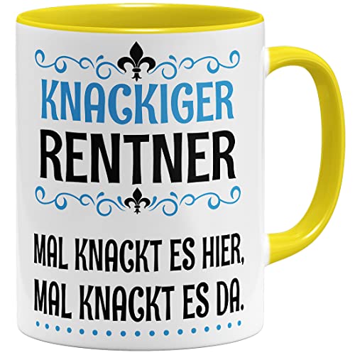 OM3® Knackiger Rentner Rente Tasse mit Spruch Abschiedsgeschenk Ruhestand| Keramik Becher | 11oz 325ml | Beidseitig Bedruckt | Gelb von OM3