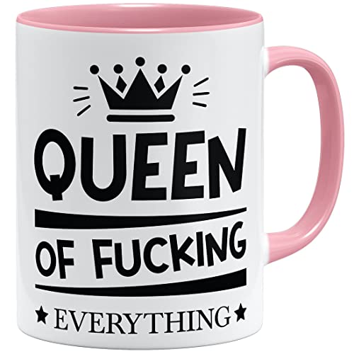 OM3® Queen of Fucking Everything Tasse mit Spruch II | Keramik Becher | 11oz 325ml | Beidseitig Bedruckt | rot von OM3