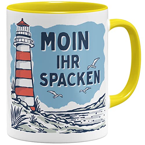 OM3® lustige Kaffee-Tasse mit Spruch - Moin Ihr Spacken - Slogan Leuchtturm Meer Küste - Keramik Becher - 11oz 325ml - Beidseitig Bedruckt - Gelb von OM3