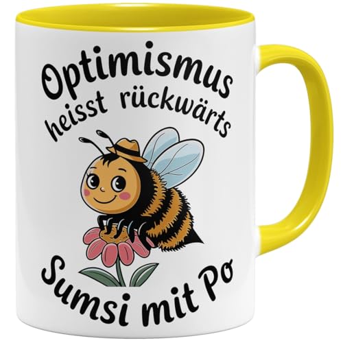 OM3® witzige Kaffee-Tasse mit Spruch - Optimismus heisst rückwärts Sumsi mit Po - Biene - Spruchtasse II | Keramik Becher | 325ml | Beidseitig Bedruckt | Gelb von OM3