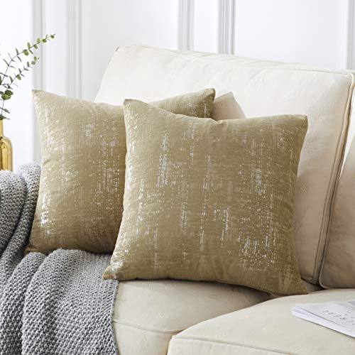 OMMATO Samt Kissenbezug 55x55 cm Silber Gold Kissenbezüge Dekorative Kissenhülle Dekokissen für Sofa Schlafzimmer Wohnzimmer Khaki 2 Stück von OMMATO