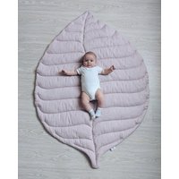 Große Blattspielmatte Aus Natürlichem Leinen, Verschiedene Farben Erhältlich | Baby-Textil-Spielmatte Große Blattspielmatte Aus Natürlichem Leinen, Verschiedene Farben Erhältlich | Baby-Textil-Spielmatte von OMOLOKO