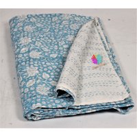 Handgemachte Hellblaue Kantha Quilt | Floral Block Print Baumwoll Reversible Leichte Tagesdecke Boho Bauernhaus Bettwäsche Werfen Handgemachte Hellblaue Kantha Quilt | Floral Block Print Baumwoll Reversible Leichte Tagesdecke Boho Bauernhaus Bettwäsche Werfen von OMRAHOMEDECOR