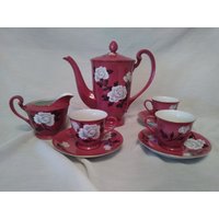 Vintage Noritake Kleine Rose Kaffeekanne Milchkännchen | 3 Tassen Und Untertassen von OPALSMILKYWAYBAZAR