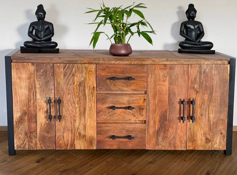 OPIUM OUTLET Kommode Sideboard Schrank Konsole mit Metallrahmen Vintage Massivholz Mango, Landhaus-Stil, komplett montiert, Massivholz naturbelassen, Asiatisch Indisch Orientalisch, B x T x H: 190 x 45 x 85 cm von OPIUM OUTLET