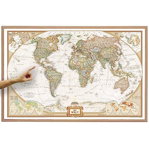 ORBIT Globes & Maps - Weltkarte mit Kartenbild von National Geographic - Pinnwand mit Holzrahmen, Aktuell 2023, 90x60 cm, deutsch, Maßstab 1:46 Mio mit Fähnchen und Pins sowie Befestigungsmaterial von ORBIT GLOBES & MAPS