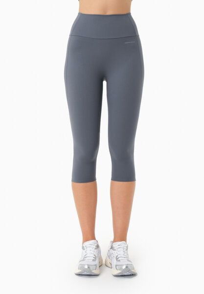 ORGANICATION LAILLA | Capri-Leggings aus recyceltem Polyamid von ORGANICATION