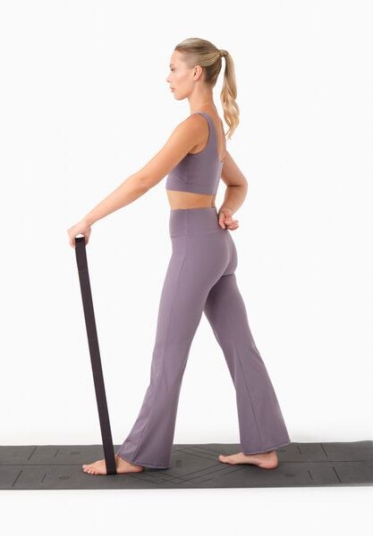 ORGANICATION LAVINN | Weit geschnittene Hoses aus recyceltem Polyamid ORGANICATION LAVINN | Weit geschnittene Hoses aus recyceltem Polyamid von ORGANICATION